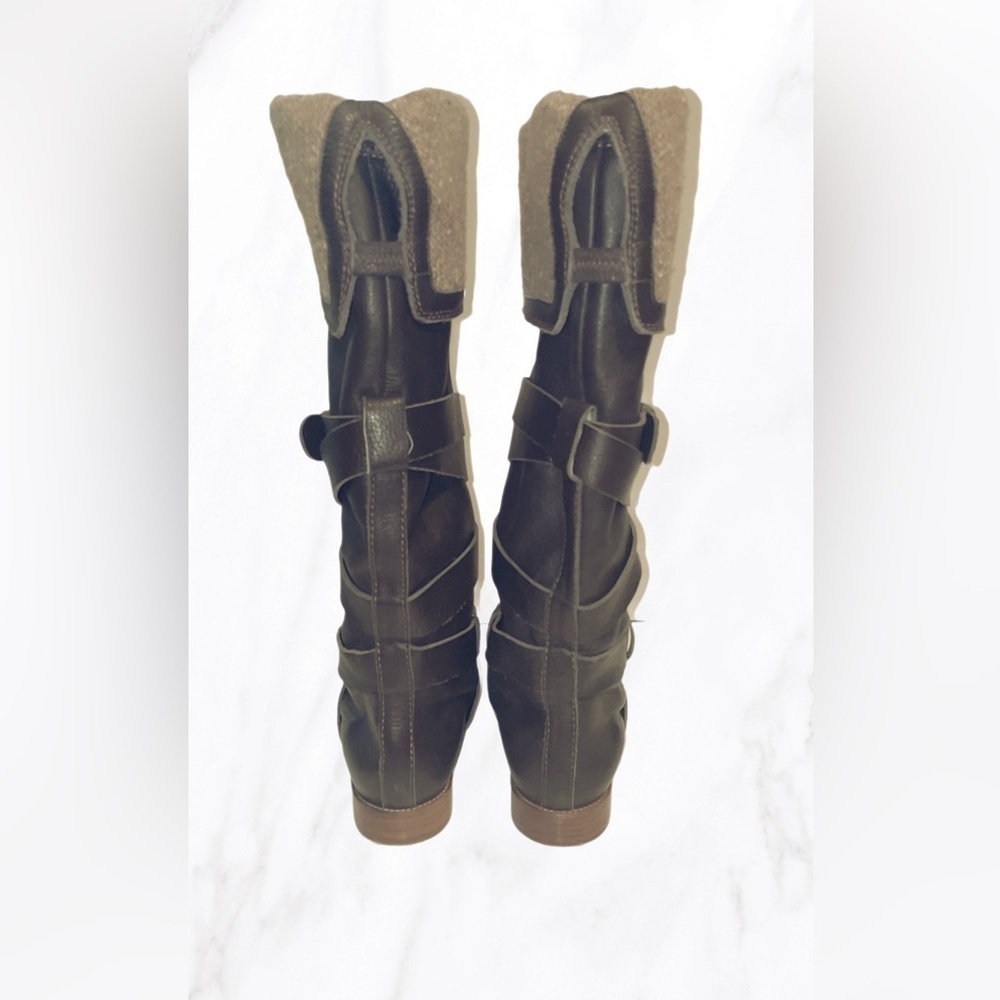 Authentic Chloe stylish brown leather stack heel buckled detail riding boots 8 - Picture 4 of 5